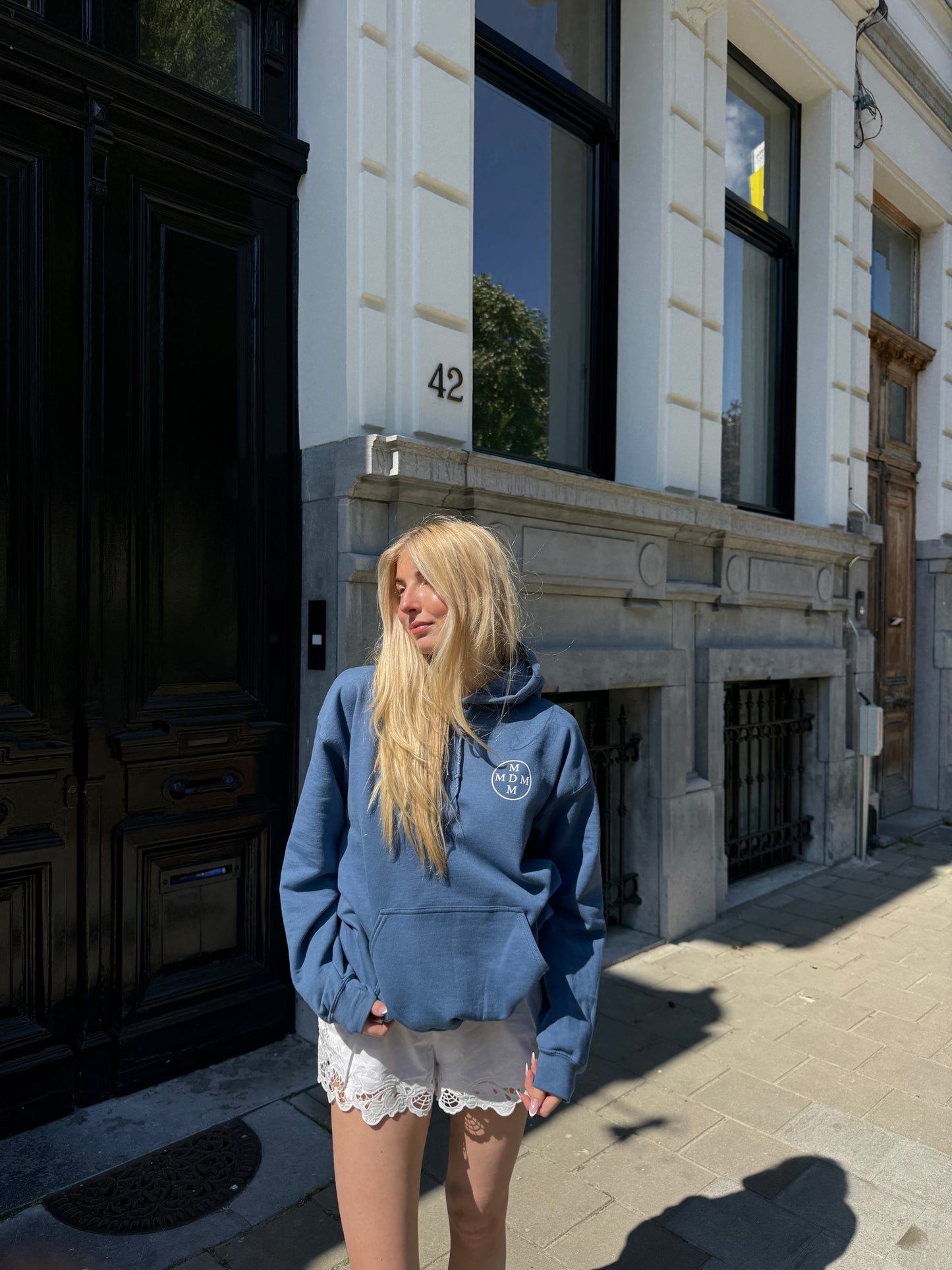 Sweat à capuche La Riviera Bleu