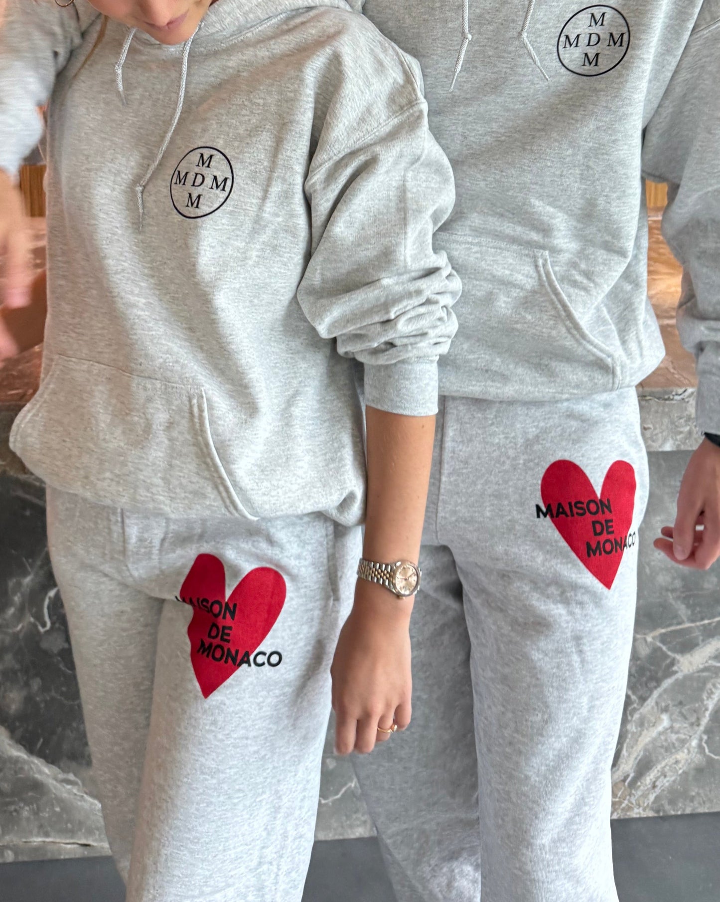 Le pantalon de survêtement Amore