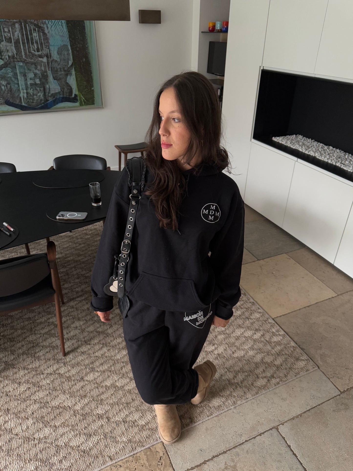 Le pantalon de survêtement noir Amore