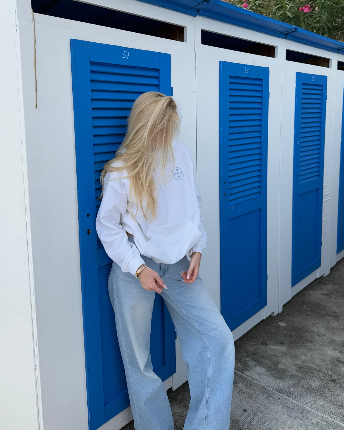 Le sweat à capuche Paris