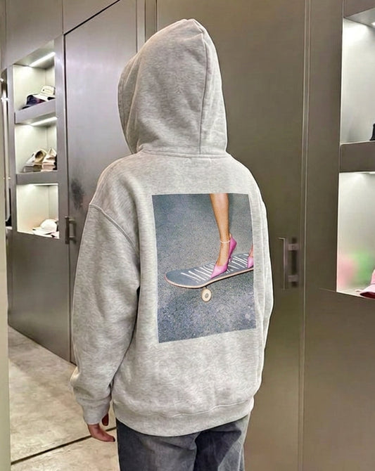 Le sweat à capuche de skateboard